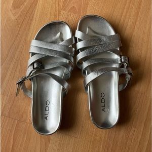 Aldo Silver metallic strappy bohemian sandal w/ double buckle, Birkenstock style